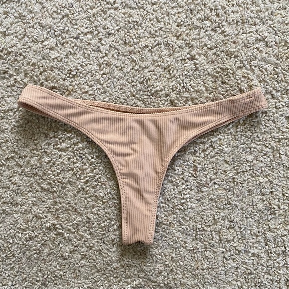 Frankie's Bikinis Other - Frankie's Bikinis Sand Boots Bottoms